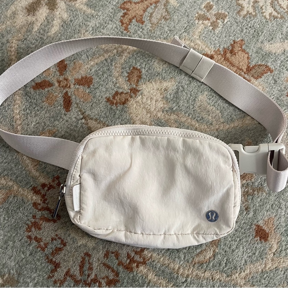 Lululemon Everywhere Belt Bag 1L in the White Opal colorway
